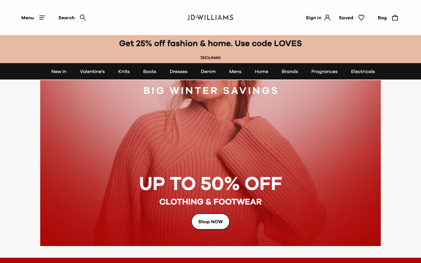 Homepage de JD Williams con navegación y promociones de Fashion y Home