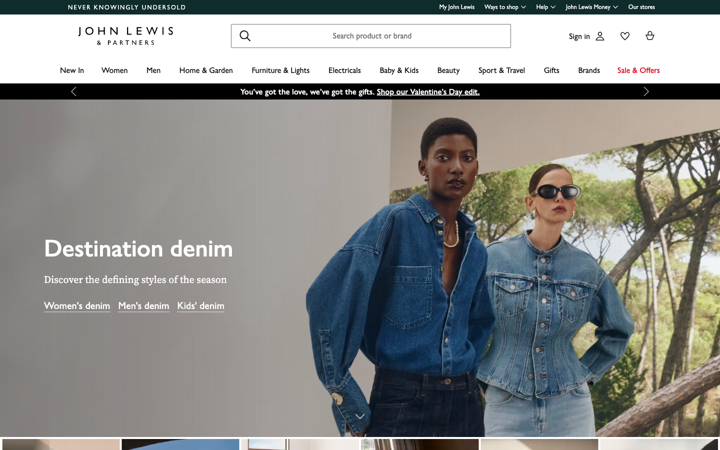 John Lewis ana sayfası: Home & Garden, Electricals, Beauty ve Sale & Offers navigasyonu